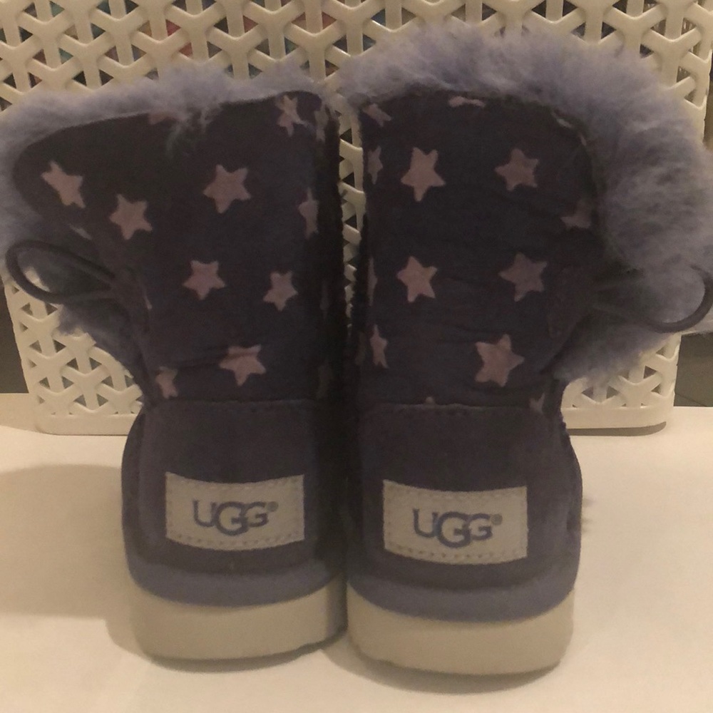 Uggs Size 7 Purple with Stars